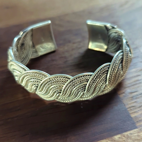 Braided silver cuff bracelet - Picture 3 of 13
